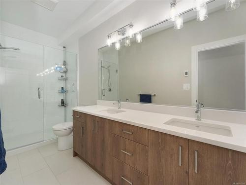 1273 Centauri Dr, Langford, BC - Indoor Photo Showing Bathroom
