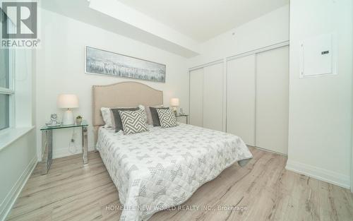 #303 -85 North Park Rd, Vaughan, ON - Indoor Photo Showing Bedroom