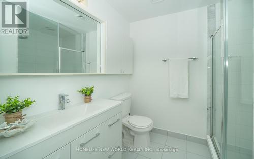 #303 -85 North Park Rd, Vaughan, ON - Indoor Photo Showing Bathroom