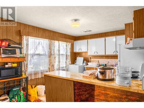 107 Mallard Street, Kitimat, BC - Indoor Photo Showing Kitchen