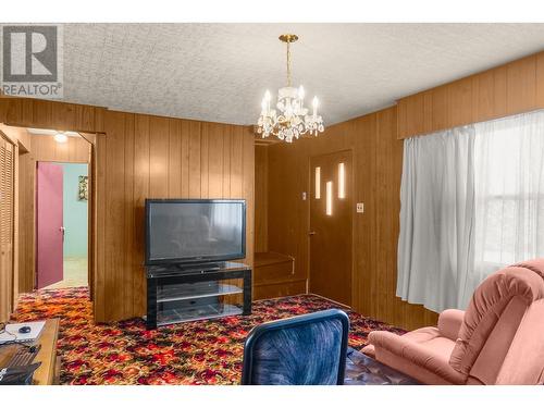 107 Mallard Street, Kitimat, BC - Indoor Photo Showing Living Room