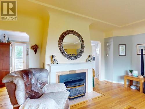 6912 Gerrard Street, Powell River, BC - Indoor Photo Showing Living Room With Fireplace