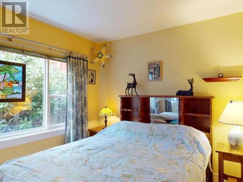 6912 Gerrard Street, Powell River, BC - Indoor Photo Showing Bedroom