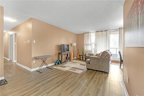 1966 Main Street W|Unit #402, Hamilton, ON - Indoor Photo Showing Other Room
