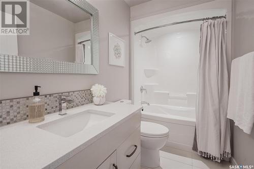 267 Baltzan Boulevard, Saskatoon, SK - Indoor Photo Showing Bathroom