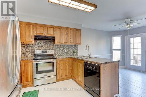 26 Silverbirch Pl, Whitby, ON - Indoor Photo Showing Kitchen With Double Sink