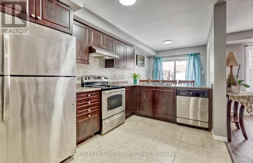 52 Gowland Drive, Hamilton, ON - Indoor Photo Showing Kitchen With Stainless Steel Kitchen