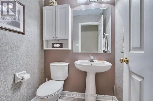 9 Silverstone Crescent, Georgina, ON - Indoor Photo Showing Bathroom