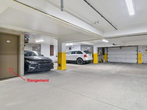 Rangement - 303-400 Place Du Louvre, Mascouche, QC - Indoor Photo Showing Garage