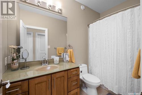 5 Gurney Crescent, Prince Albert, SK - Indoor Photo Showing Bathroom