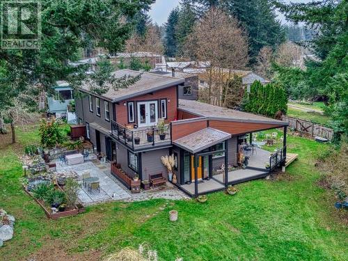 2060 Black Point Road, Powell River, BC - Outdoor With Deck Patio Veranda