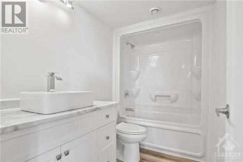 Lower level bath room - 807 Pine Grove Road, Lanark Highlands, ON - Indoor Photo Showing Bathroom