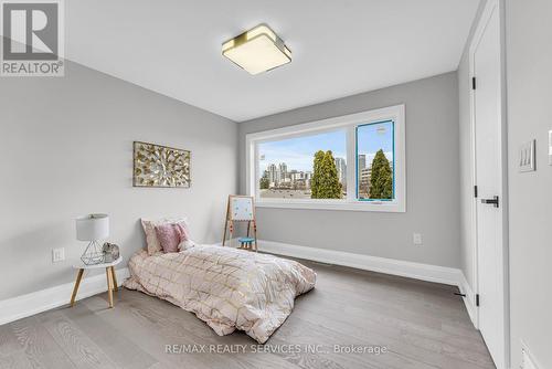 5 Baskerville Crescent, Toronto, ON - Indoor Photo Showing Bedroom