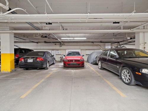 Garage - 400-4400 Boul. Champlain, Montréal (Verdun/Île-Des-Soeurs), QC - Indoor Photo Showing Garage