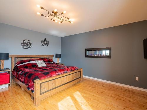 Chambre Ã  coucher principale - 330 Rg Papineau, Saint-Paul-D'Abbotsford, QC - Indoor Photo Showing Bedroom