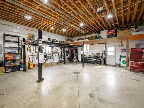 Garage - 330 Rg Papineau, Saint-Paul-D'Abbotsford, QC - Indoor Photo Showing Garage