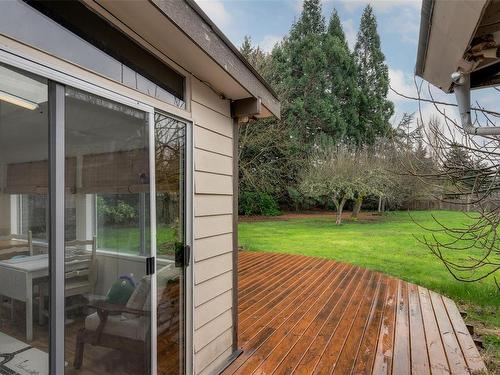 2119 Bakerview Pl, North Saanich, BC - Outdoor With Exterior
