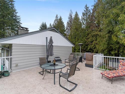 3374 Uplands Dr, Nanaimo, BC - Outdoor With Exterior