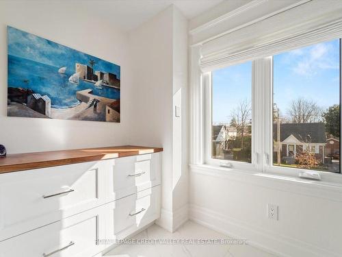 128 Laurel Ave, Toronto, ON - Indoor Photo Showing Other Room