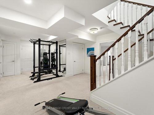 128 Laurel Ave, Toronto, ON - Indoor Photo Showing Gym Room