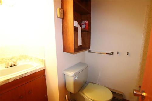647 Bignell Avenue, The Pas, MB - Indoor Photo Showing Bathroom