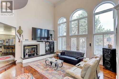 206 Arnold Avenue, Vaughan, ON - Indoor Photo Showing Living Room With Fireplace