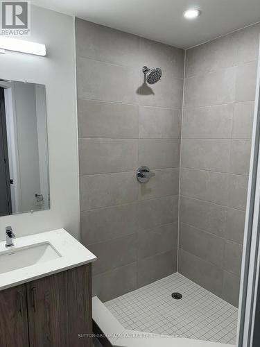 #2401 -15 Ellerslie Ave, Toronto, ON - Indoor Photo Showing Bathroom