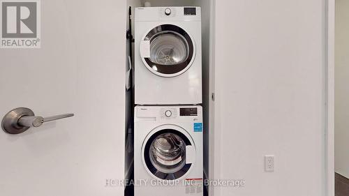 #2311 -125 Blue Jays Way, Toronto, ON - Indoor Photo Showing Laundry Room