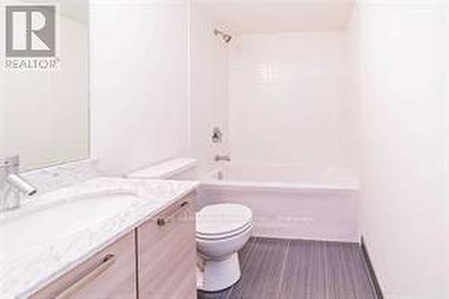 2201E - 36 Lisgar Street, Toronto, ON - Indoor Photo Showing Bathroom