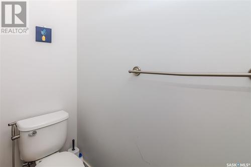 363 Childers Crescent, Saskatoon, SK - Indoor Photo Showing Bathroom