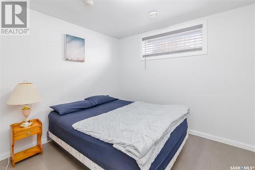 363 Childers Crescent, Saskatoon, SK - Indoor Photo Showing Bedroom