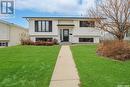 518 6Th Avenue Nw, Swift Current, SK  - Outdoor With Facade 