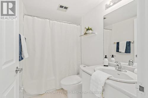 #1204 -330 Rathburn Rd W, Mississauga, ON - Indoor Photo Showing Bathroom