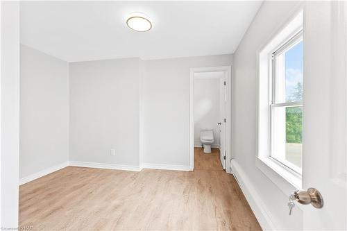 55 Pine Street S|Unit #2, Thorold, ON - Indoor Photo Showing Other Room