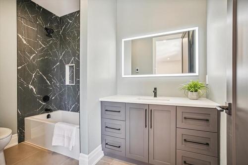 269 Martin Street, Milton, ON - Indoor Photo Showing Bathroom