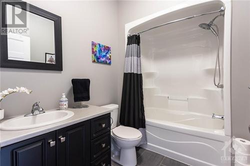 484 Bruges Street, Embrun, ON - Indoor Photo Showing Bathroom