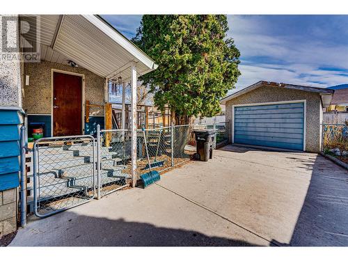 4309 22 Street, Vernon, BC - Outdoor With Exterior