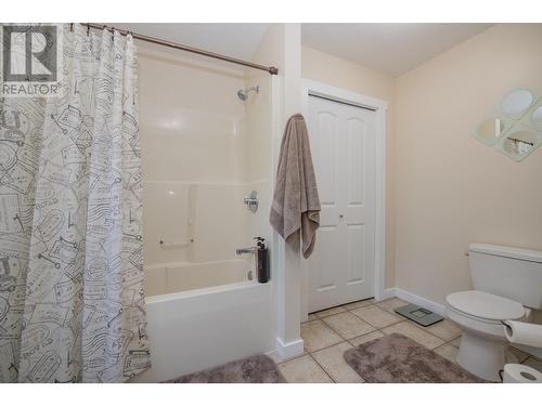14 Saddleback Road, Lumby, BC - Indoor Photo Showing Bathroom
