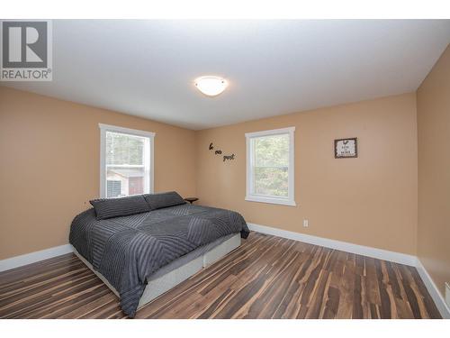 14 Saddleback Road, Lumby, BC - Indoor Photo Showing Bedroom