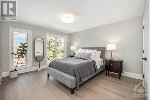 Large second bedroom overlooking quiet Kenwood avenue. - 434 Kenwood Avenue, Ottawa, ON - Indoor Photo Showing Bedroom
