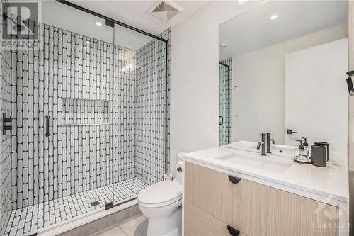 Lower level bathroom - 434 Kenwood Avenue, Ottawa, ON - Indoor Photo Showing Bathroom