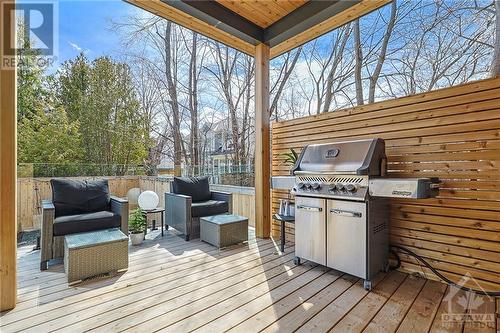 Covered cedar deck with wifi, lighting and natural gas hook up - 434 Kenwood Avenue, Ottawa, ON - Outdoor With Deck Patio Veranda With Exterior
