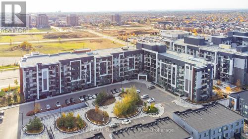 #119 -128 Grovewood Common, Oakville, ON - Outdoor With View