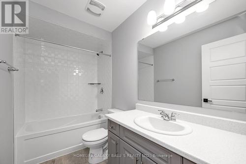 308 Crossway Terr, Ottawa, ON - Indoor Photo Showing Bathroom
