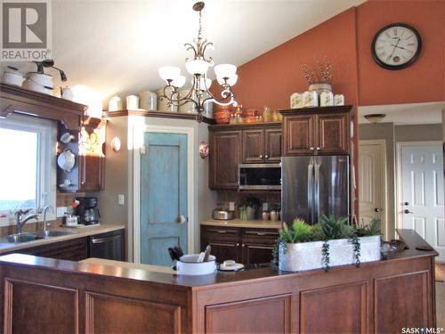 Noble Acreage, Happyland Rm No. 231, SK - Indoor Photo Showing Kitchen With Double Sink