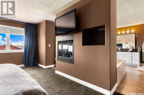 6037 Eagles Cove, Regina, SK - Indoor Photo Showing Bedroom