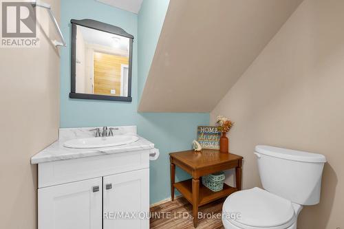 315 Arthur St, Tweed, ON - Indoor Photo Showing Bathroom