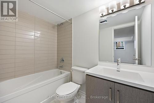 53 - 31 Honeycrisp Crescent, Vaughan, ON - Indoor Photo Showing Bathroom