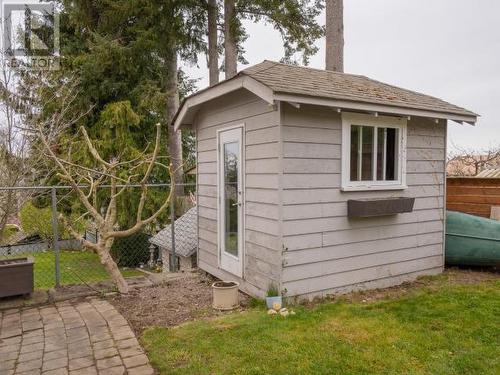 6929 Retaskit Crt, Powell River, BC - Outdoor With Exterior