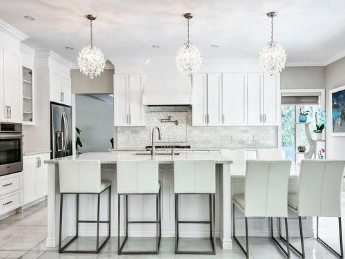 Kitchen - 9034 Crois. Richmond, Brossard, QC - Indoor Photo Showing Kitchen With Upgraded Kitchen